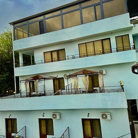 Hotel Balcony Kutaisi Bagian luar foto
