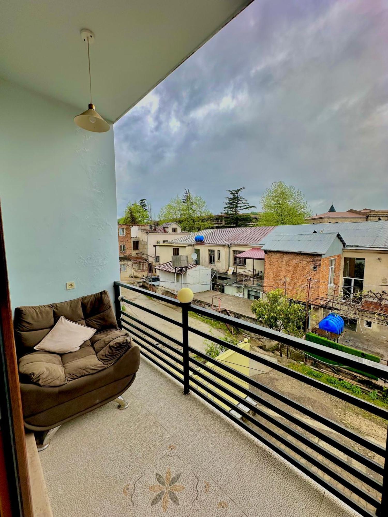 Hotel Balcony Kutaisi Bagian luar foto