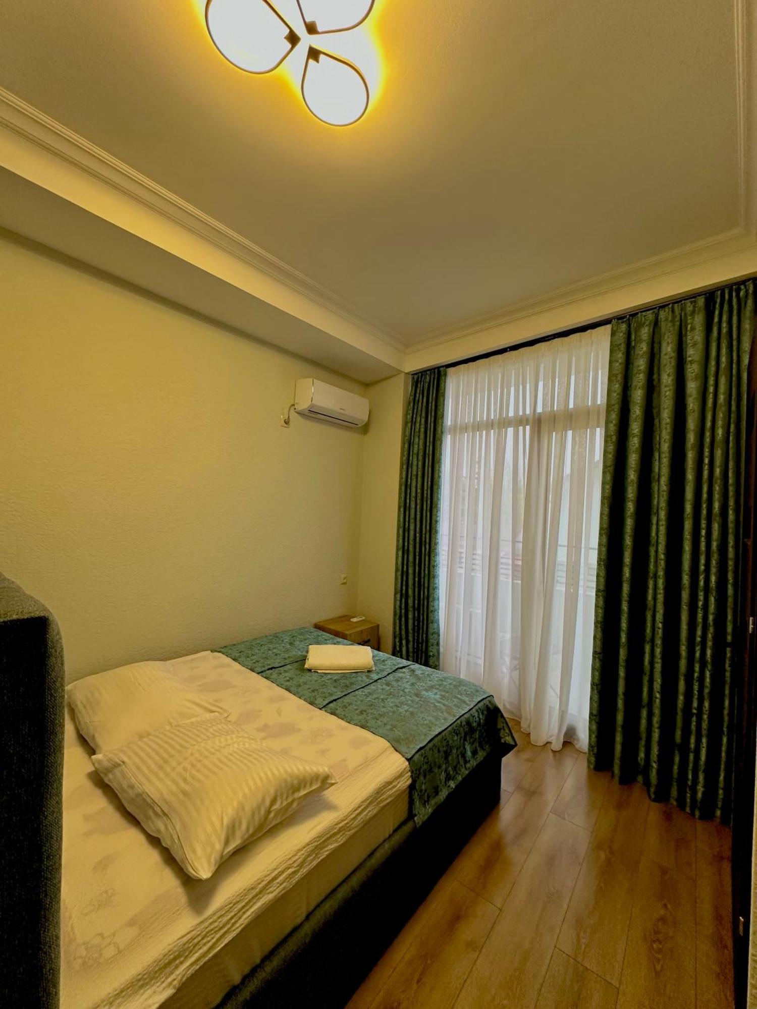 Hotel Balcony Kutaisi Bagian luar foto