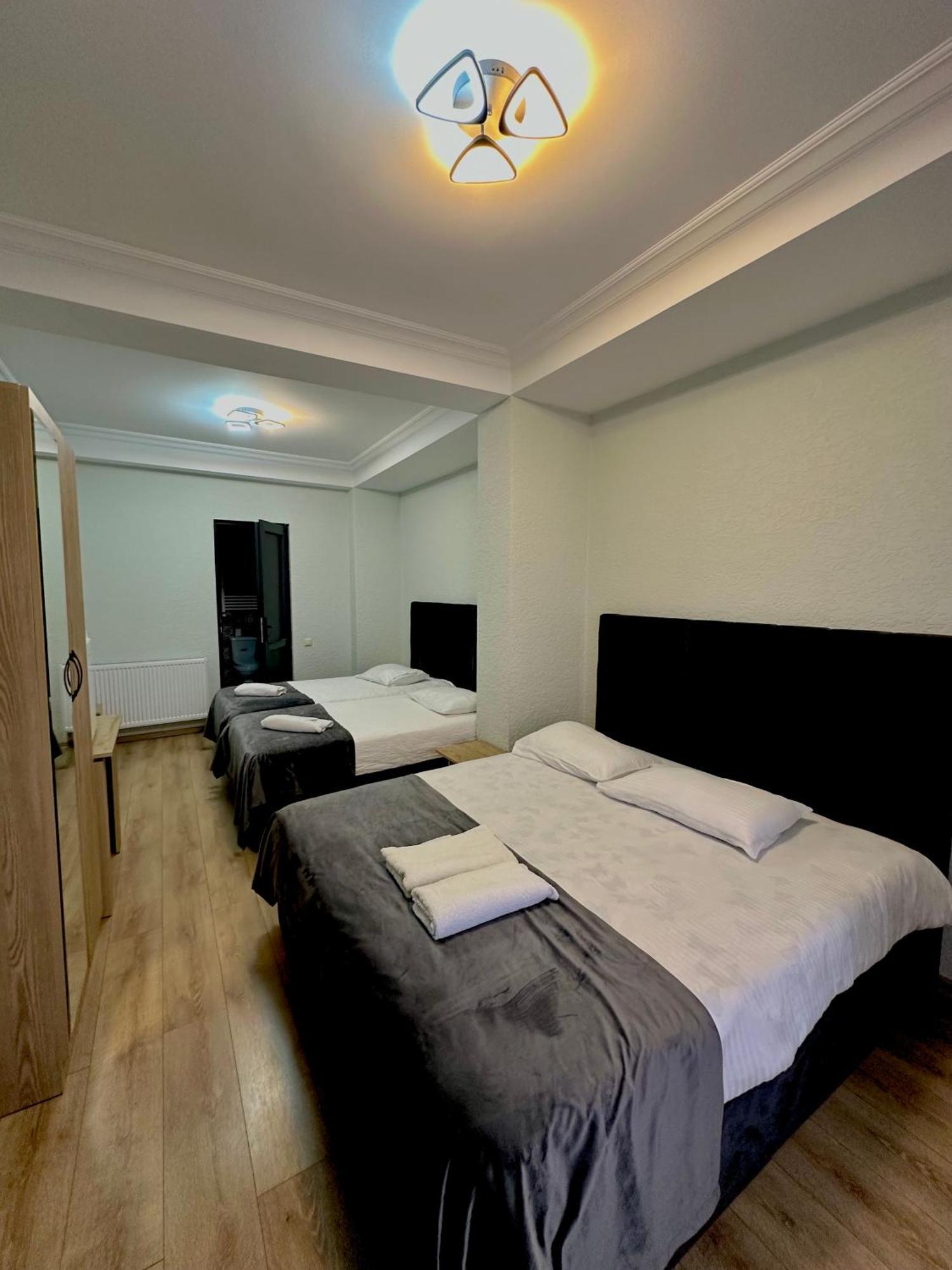 Hotel Balcony Kutaisi Bagian luar foto