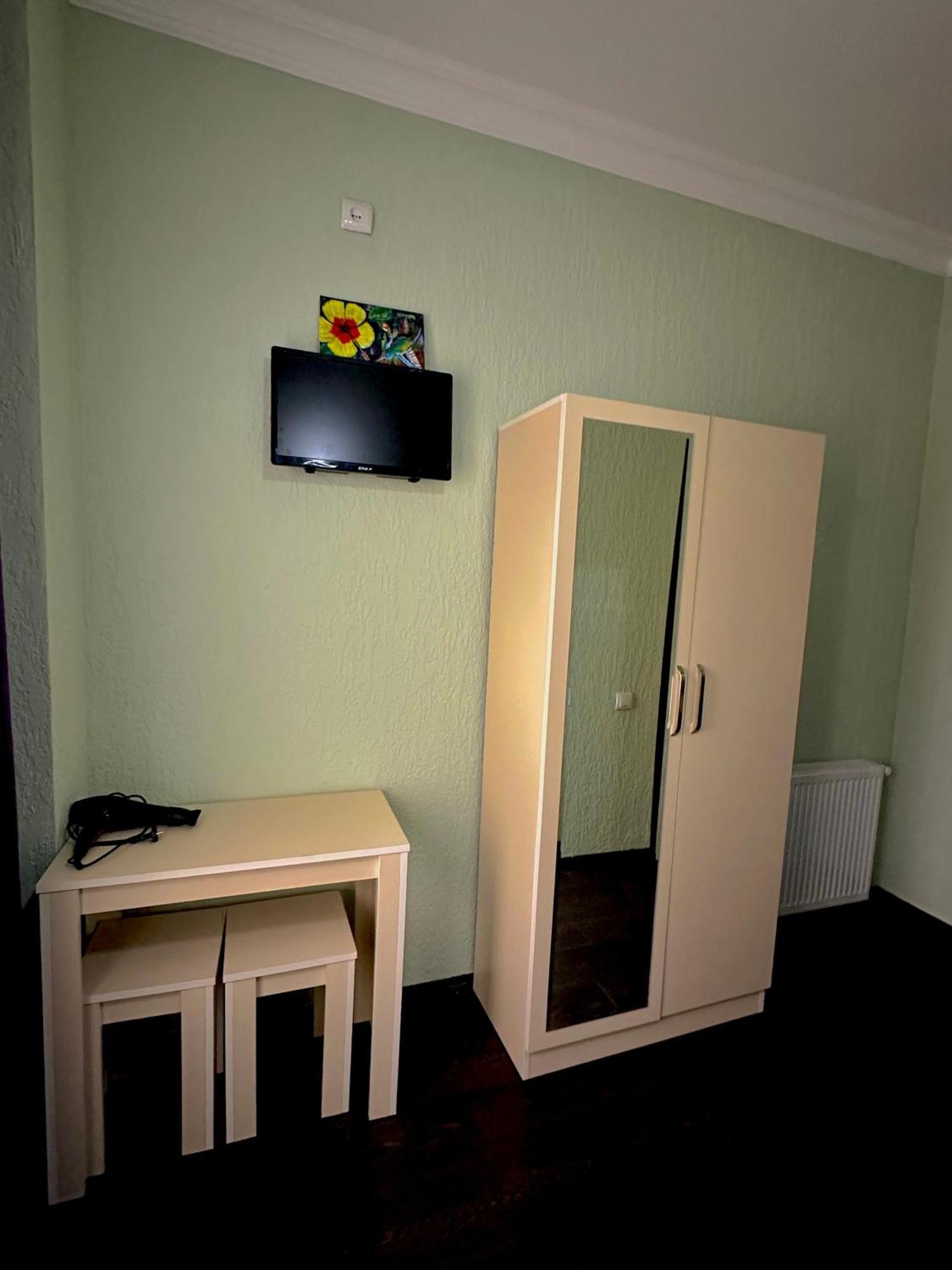 Hotel Balcony Kutaisi Bagian luar foto