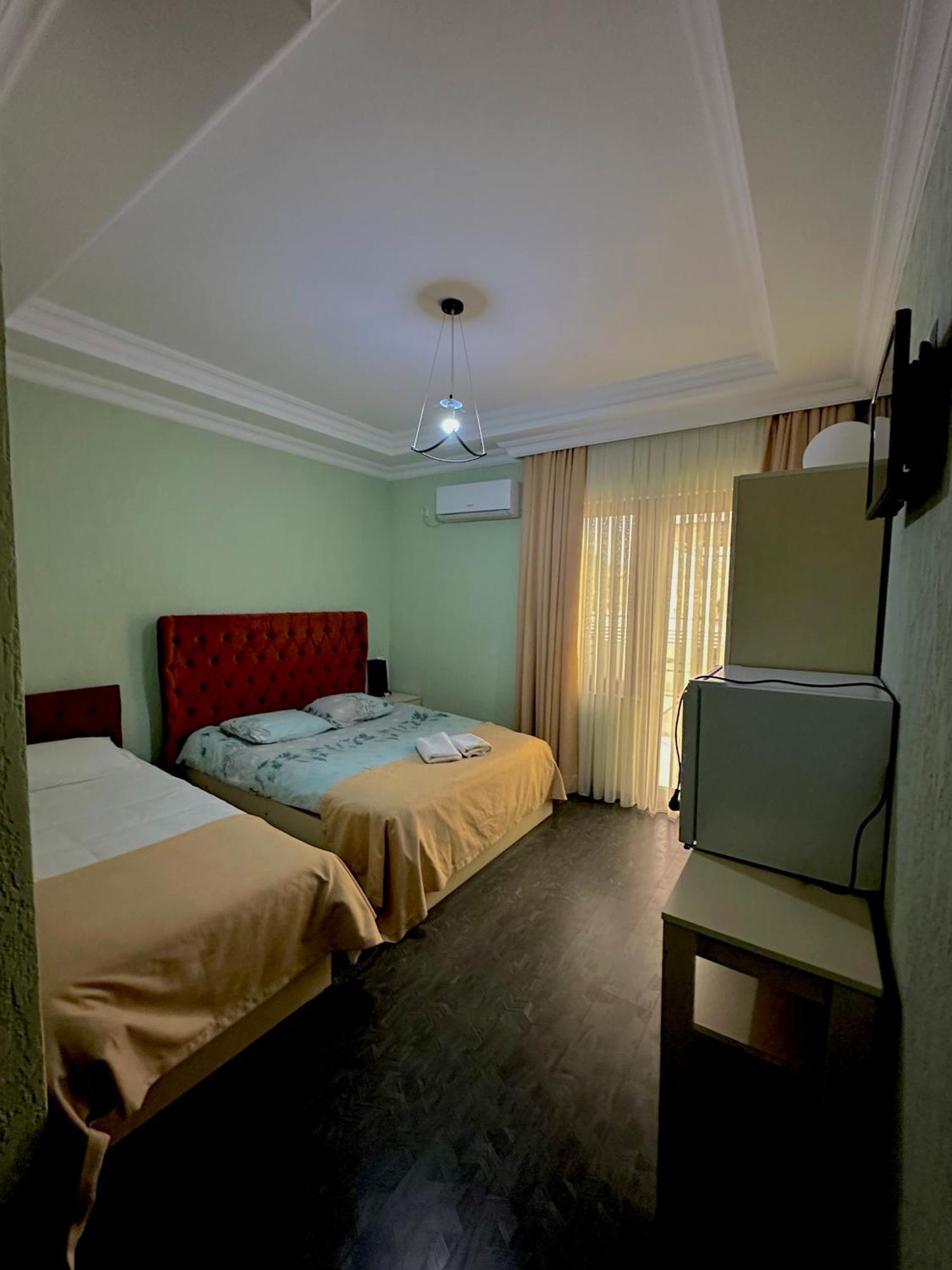 Hotel Balcony Kutaisi Bagian luar foto