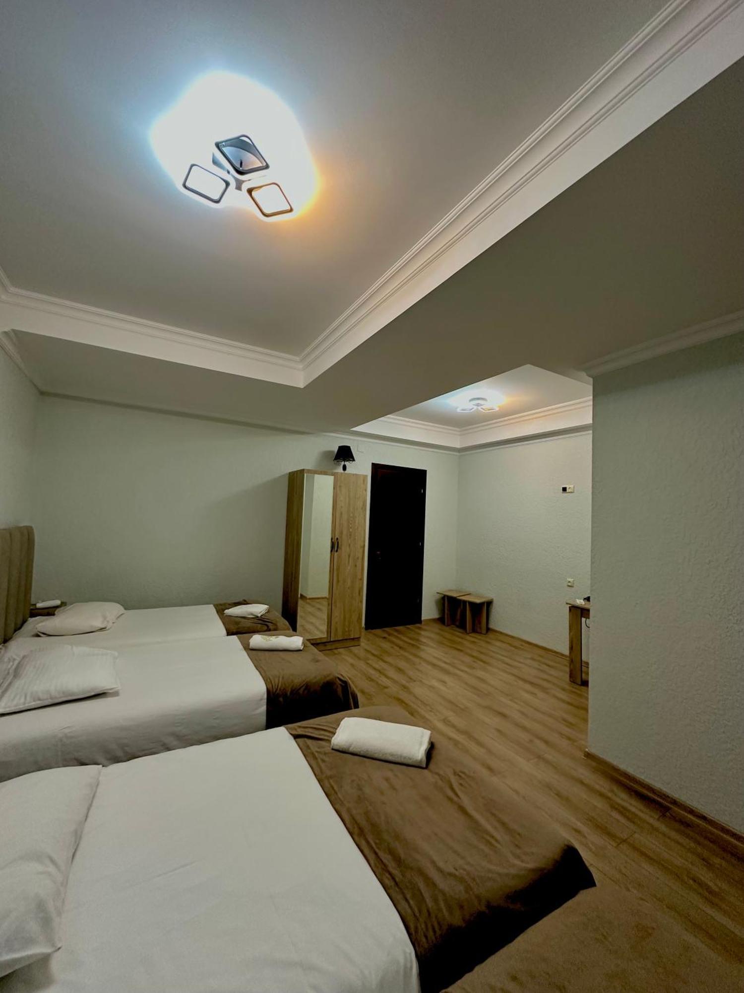 Hotel Balcony Kutaisi Bagian luar foto