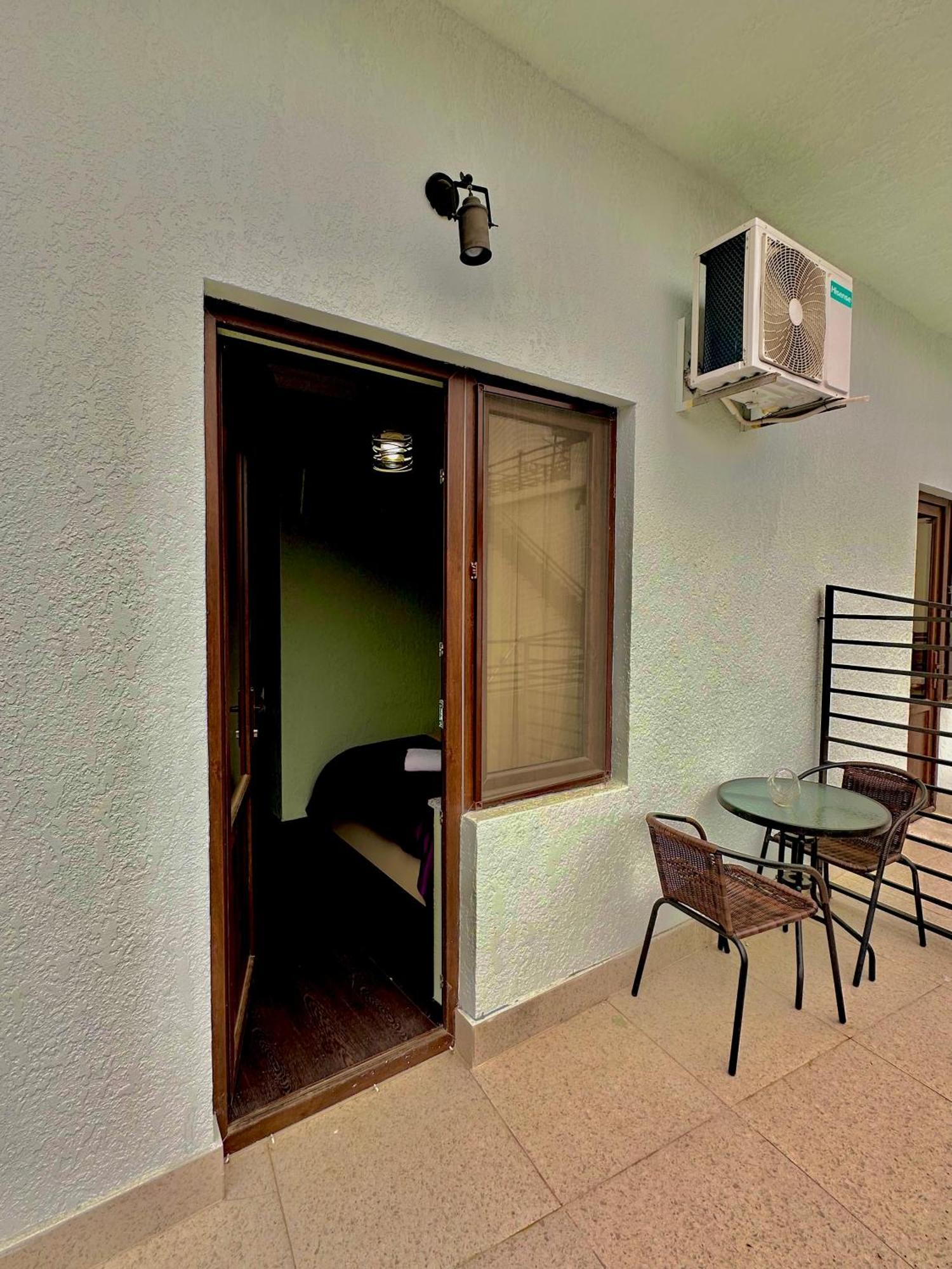 Hotel Balcony Kutaisi Bagian luar foto